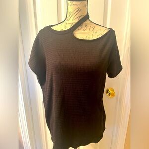 NWT Black Off Shoulder Asymmetrical Short Sleeve Top By Gibson  Look Sz L